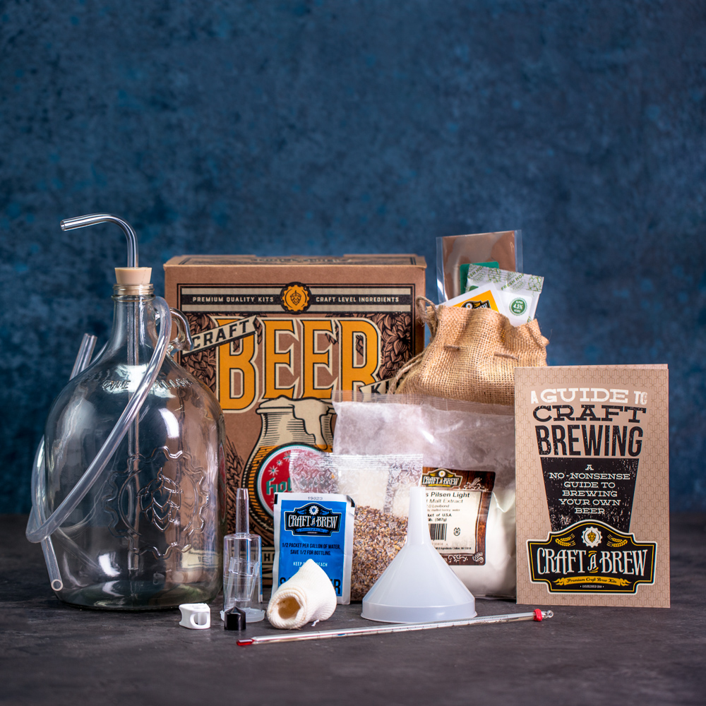 Merry Christmas Craft Beer & Snacks Gift Set | Beer Gift Basket