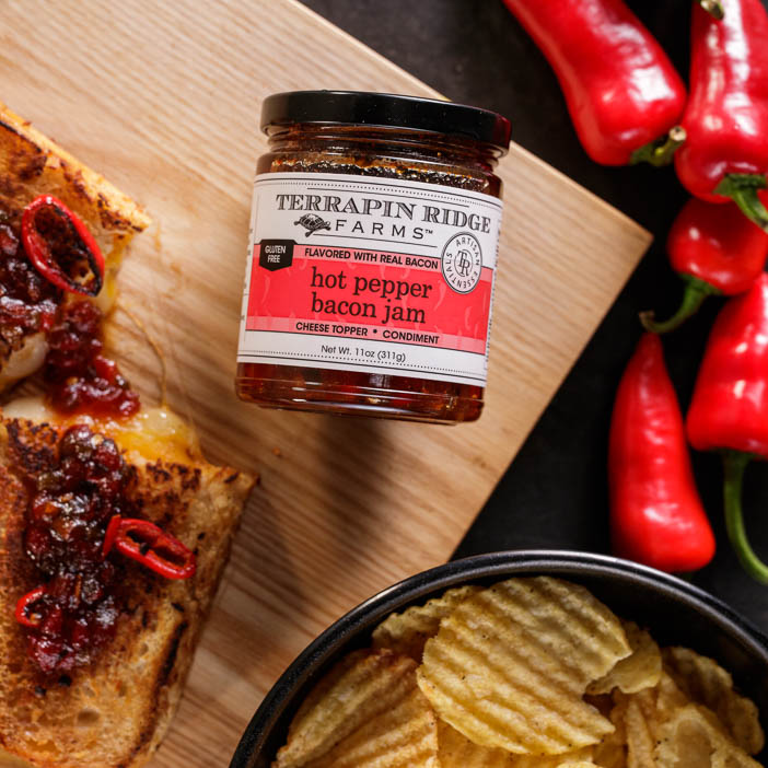Hot pepper bacon jam for a great men's grilling gift.